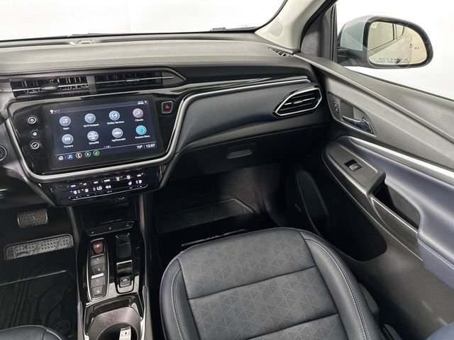 Used 2023 Chevrolet Bolt EUV Premier w/ Sun & Sound Package FWD image 27