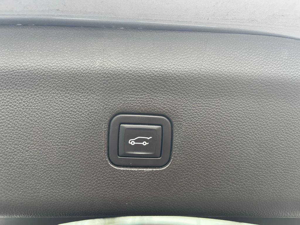 Used 2023 Buick Enclave Premium w/ Experience Buick Package AWD/4WD image 27