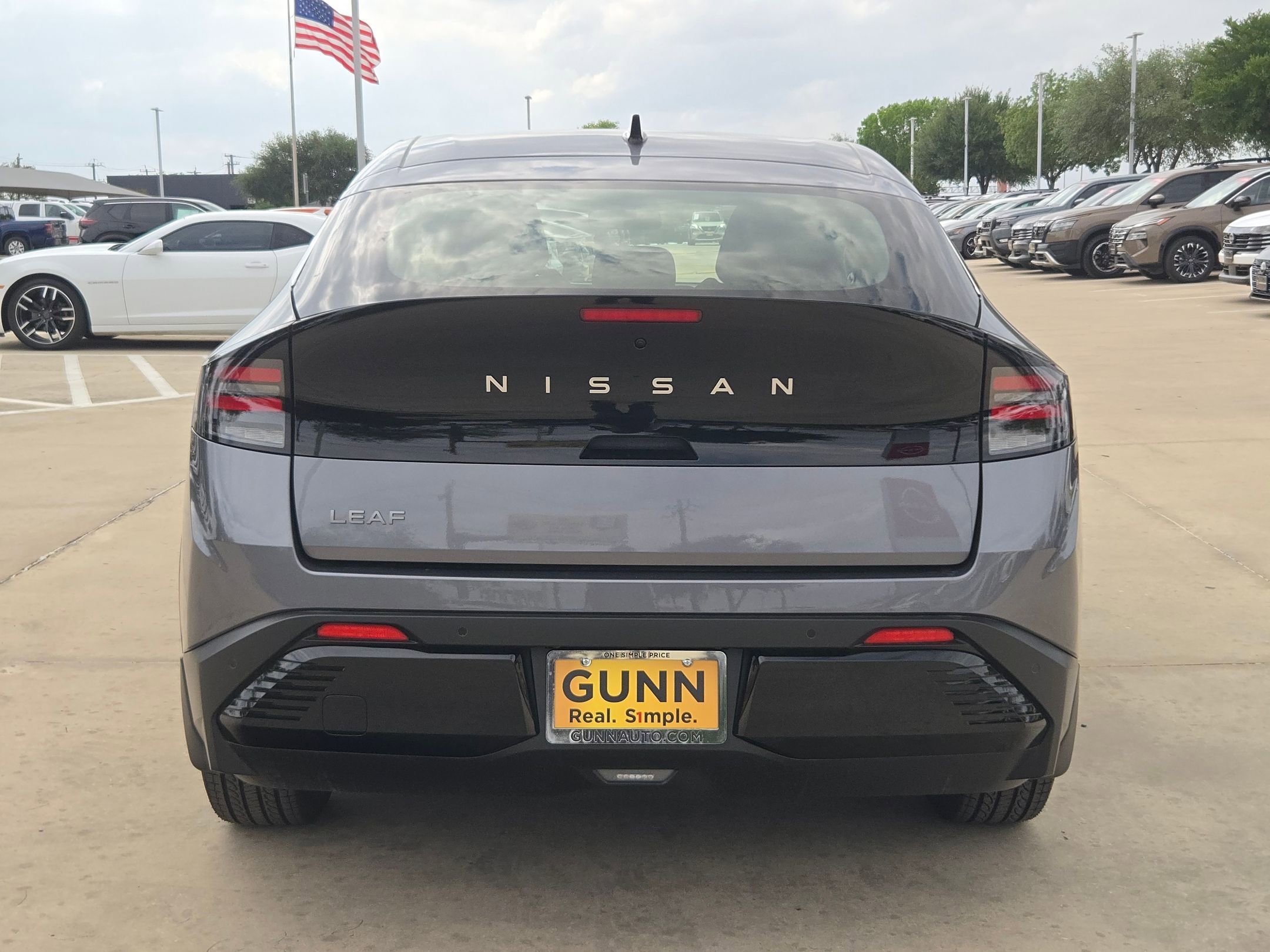 New 2026 Nissan Leaf image 4