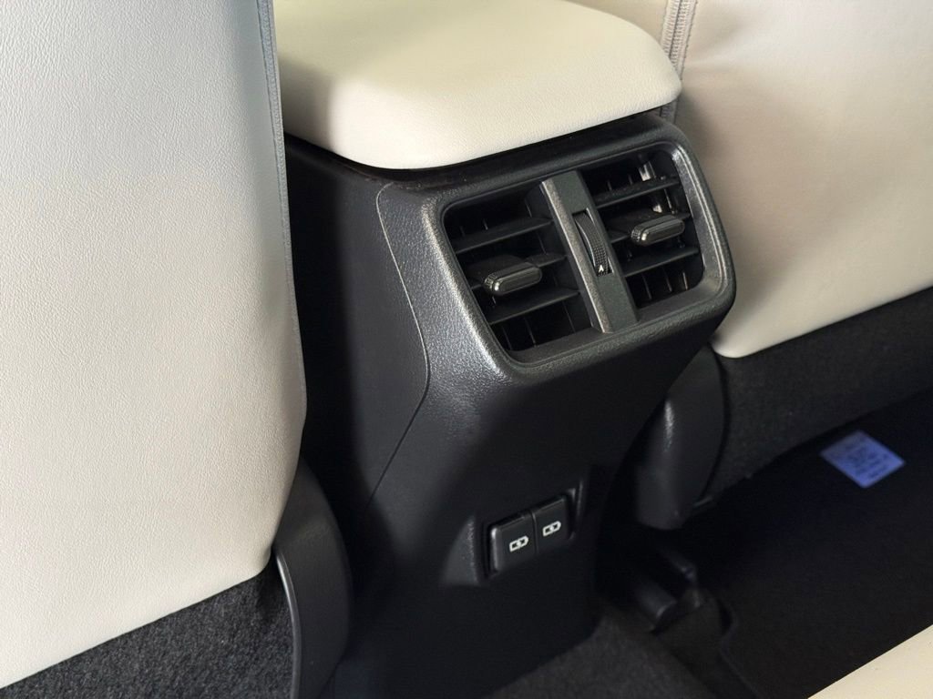 Certified 2024 Lexus UX 250h FWD image 19