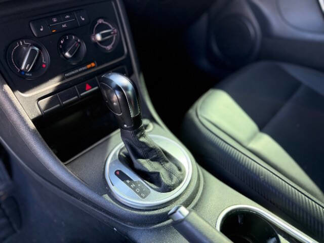 Used 2017 Volkswagen Beetle 1.8T image 12