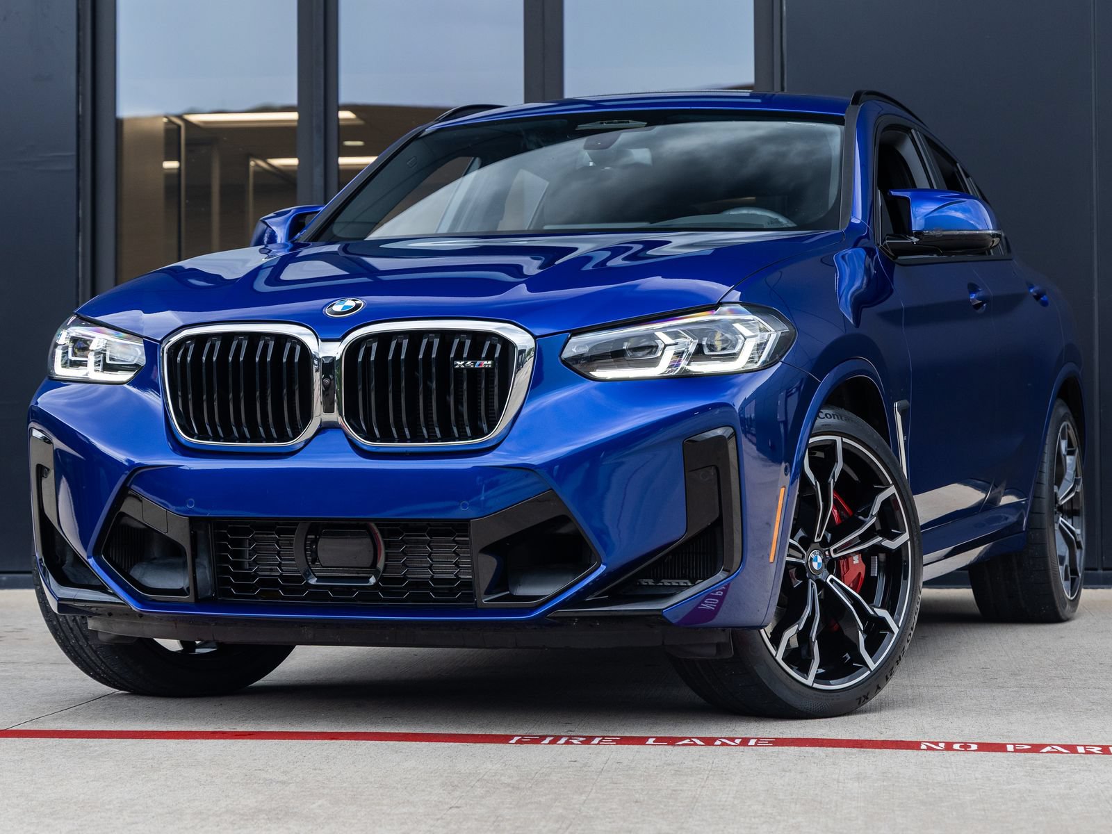 Used 2025 BMW X4 M w/ Executive Package AWD/4WD image 1
