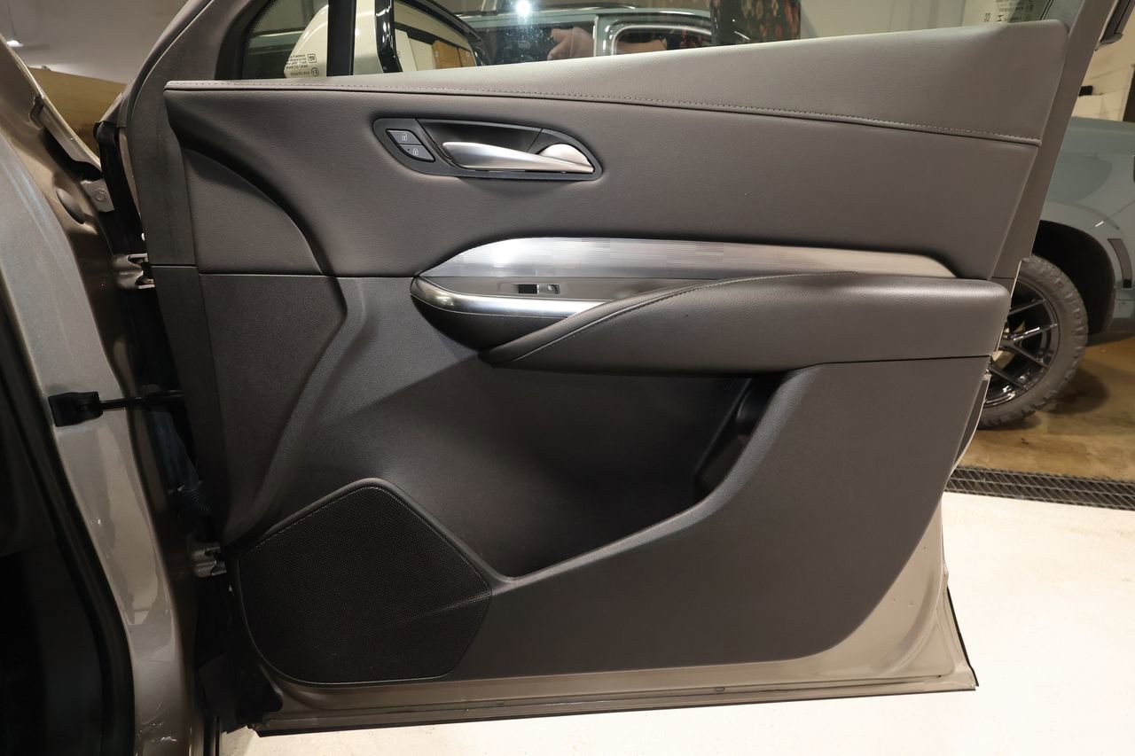 Certified 2024 Cadillac XT4 Premium Luxury image 18