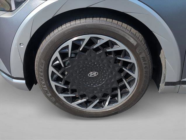 Certified 2024 Hyundai Ioniq 5 Limited AWD/4WD image 8