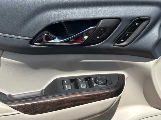 Used 2023 GMC Acadia Denali w/ Denali Technology Package FWD image 26