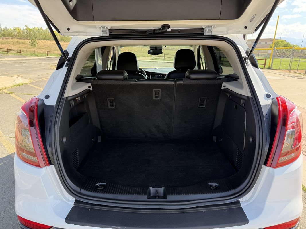 Used 2019 Buick Encore Preferred FWD image 17