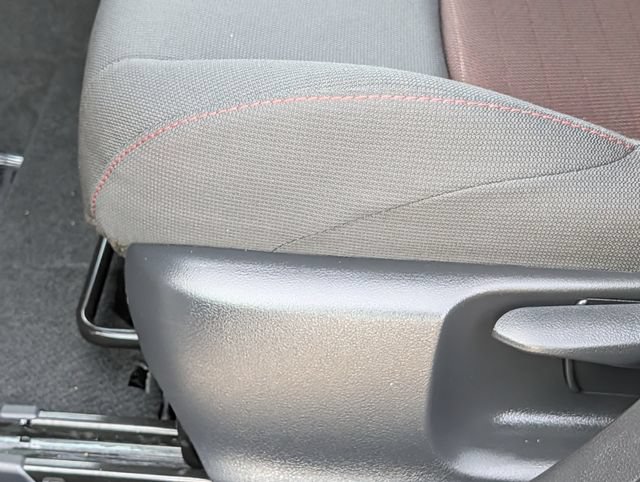 Certified 2025 Toyota Corolla SE w/ SE Premium Package FWD image 25