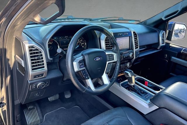 Used 2015 Ford F150 Platinum w/ Equipment Group 701A Luxury AWD/4WD image 10