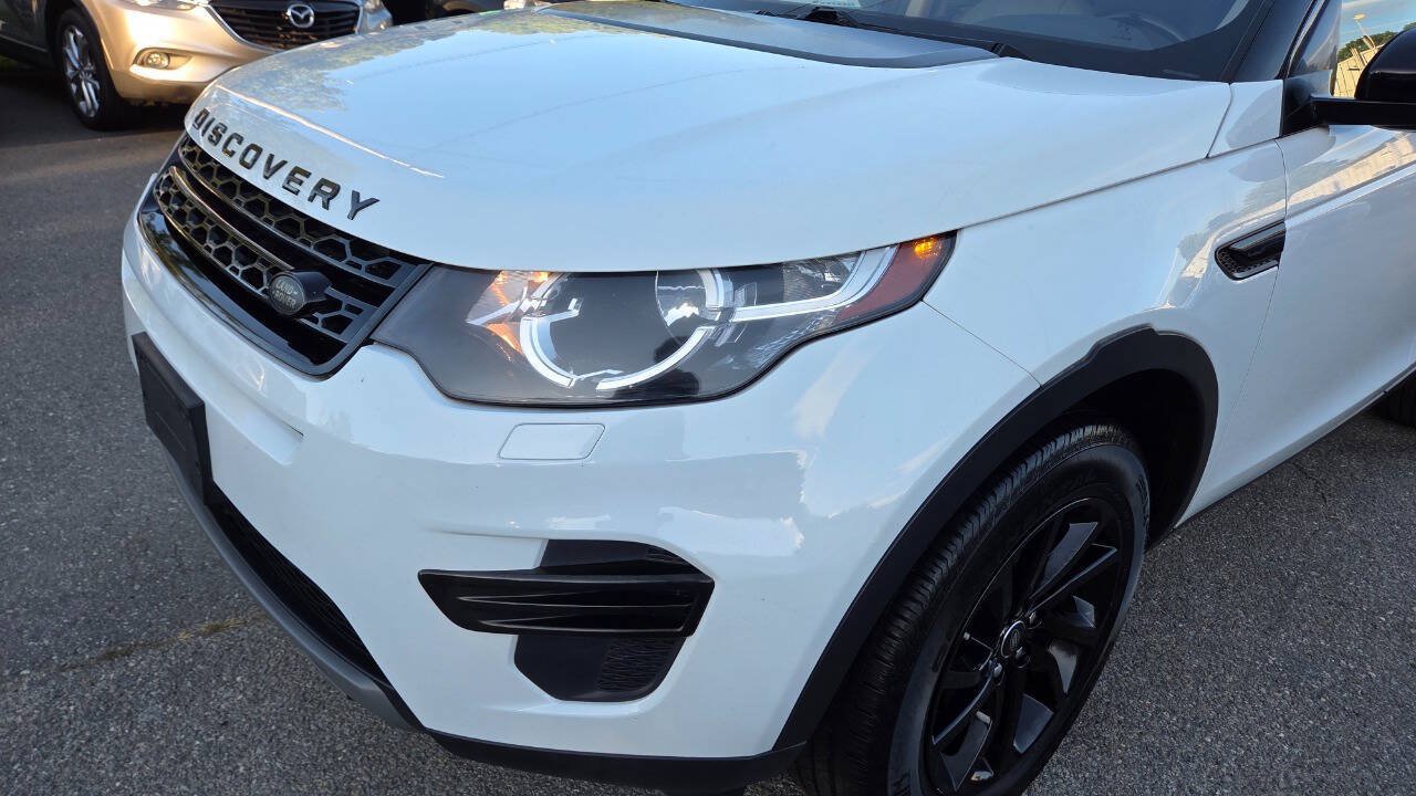 Used 2017 Land Rover Discovery Sport SE AWD/4WD image 23