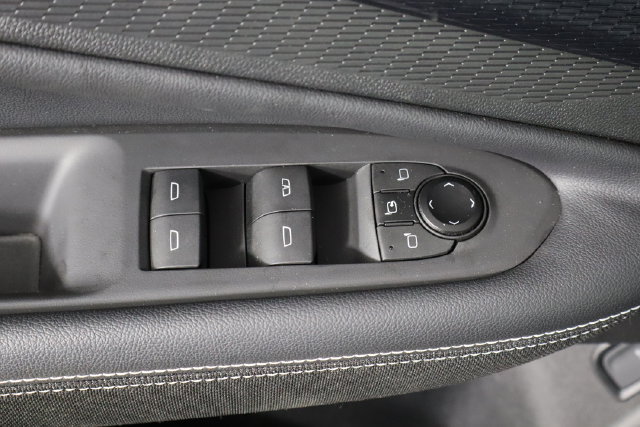 Used 2024 Chevrolet Blazer EV LT AWD/4WD image 19