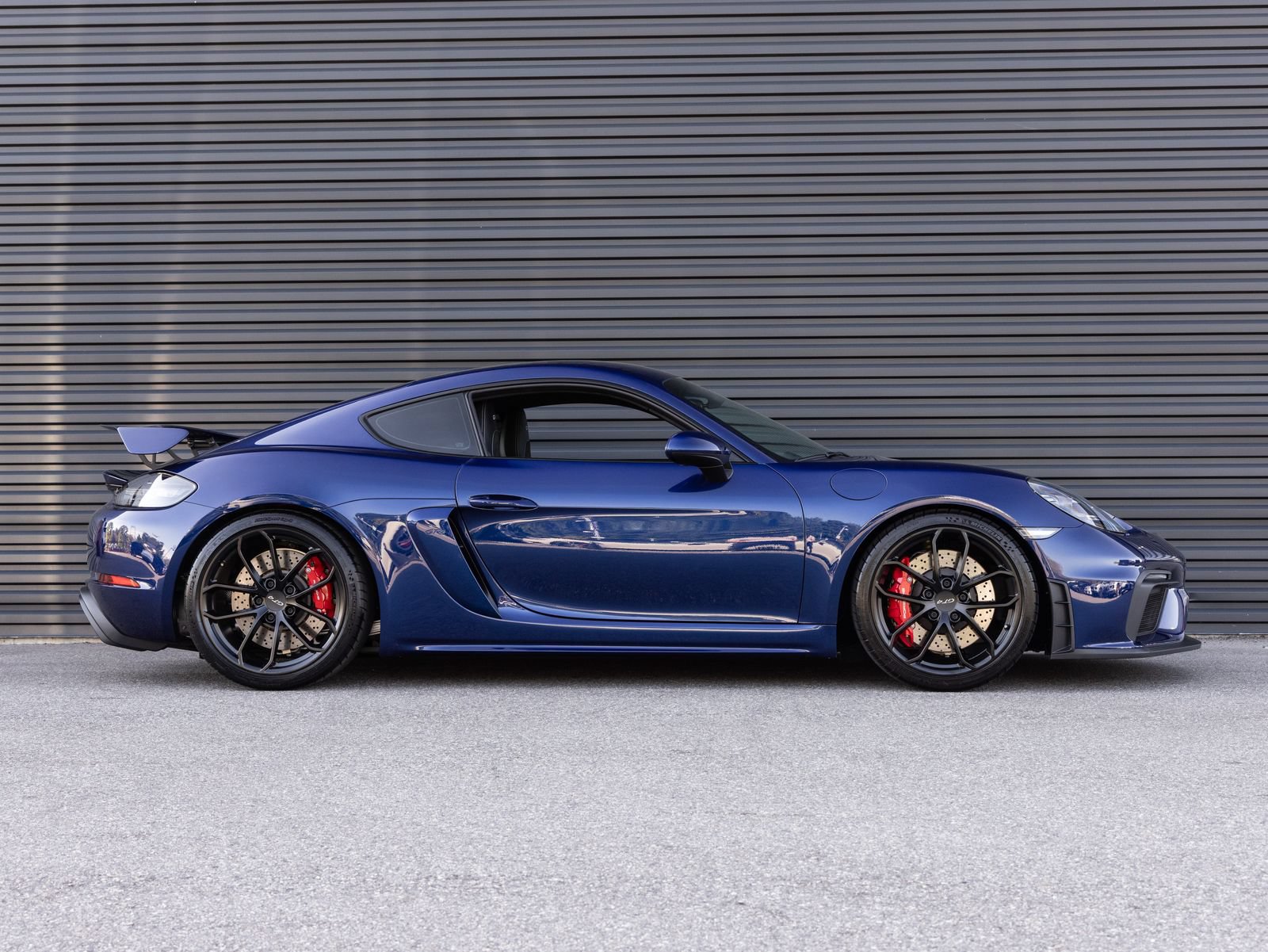 Certified 2021 Porsche 718 Cayman GT4 RWD image 8