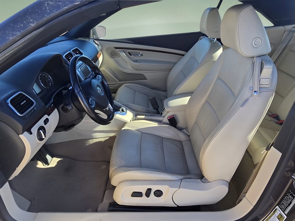 Used 2012 Volkswagen Eos Lux image 12