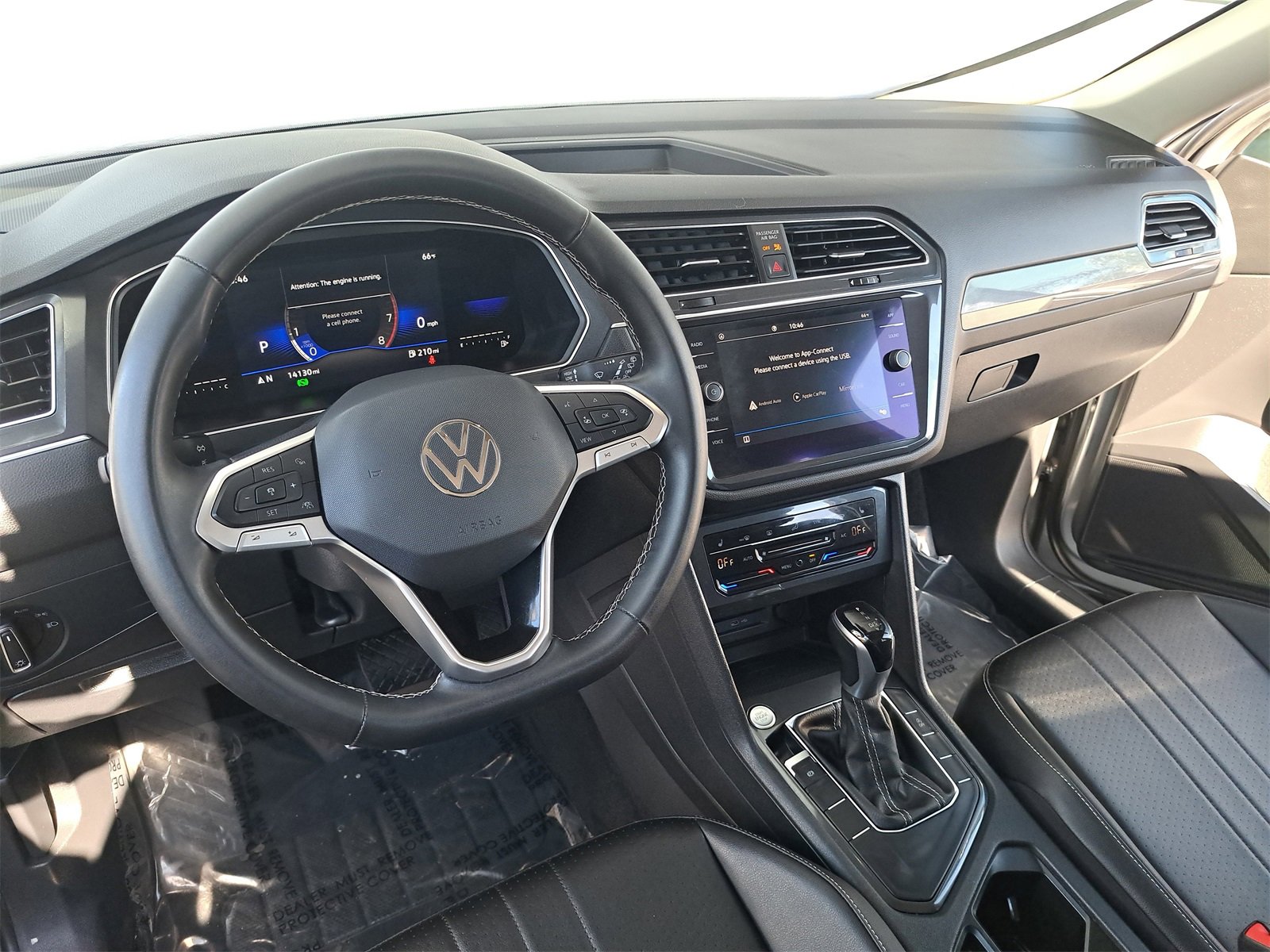 Used 2022 Volkswagen Tiguan SE image 18