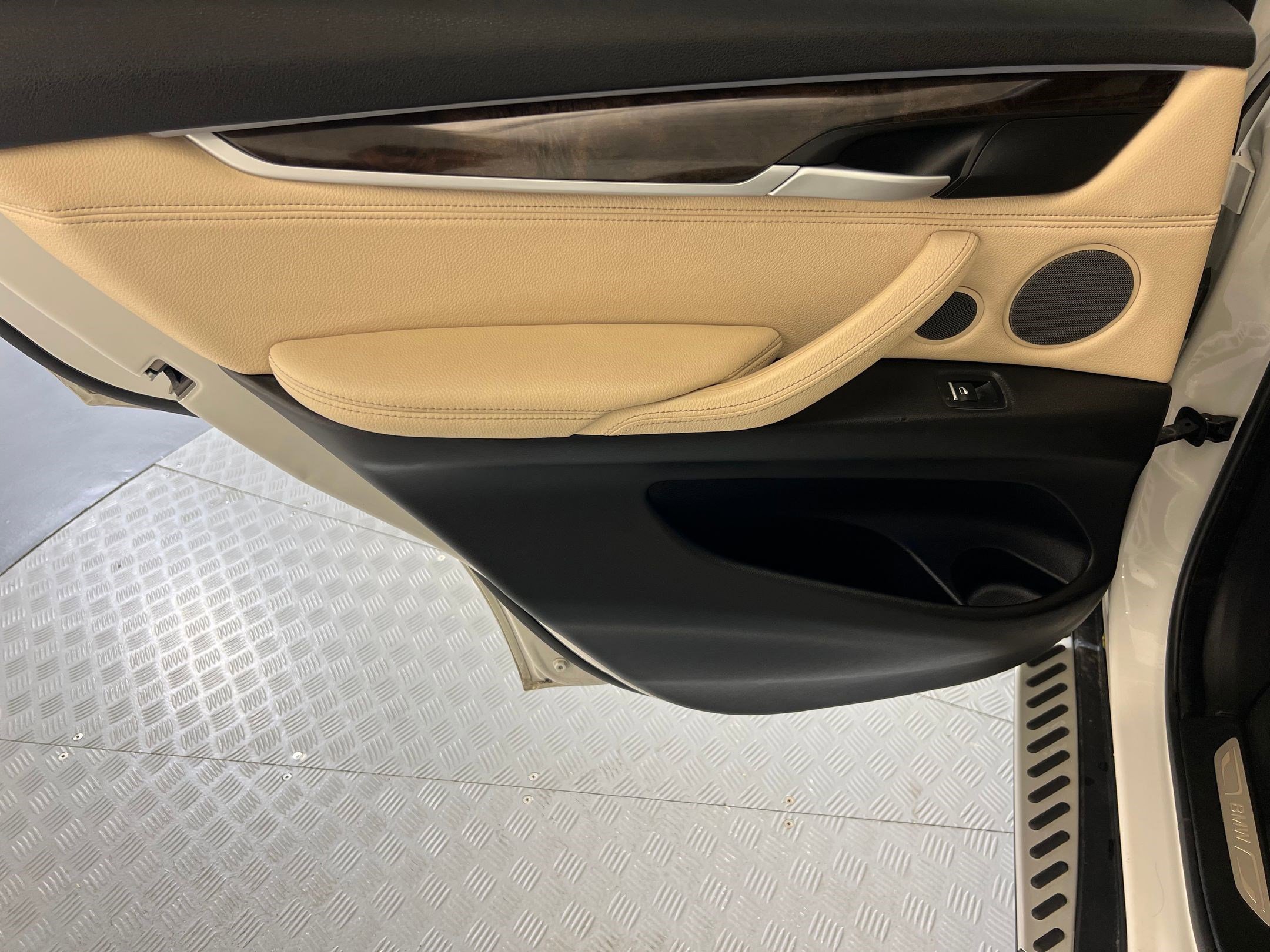 Used 2018 BMW X5 xDrive35i w/ Driving Assistance Package AWD/4WD image 22