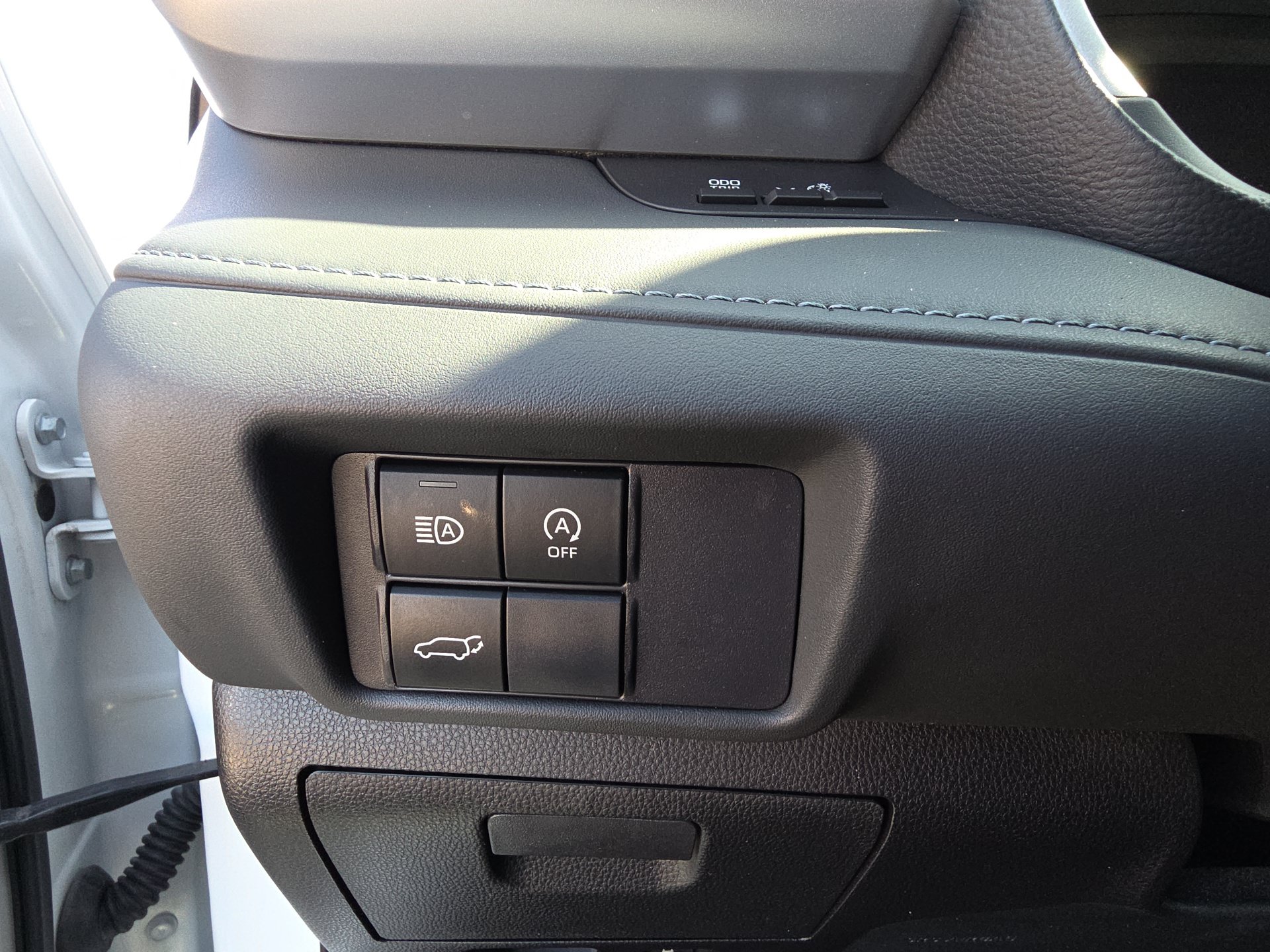 Used 2023 Toyota Highlander XLE AWD/4WD image 20