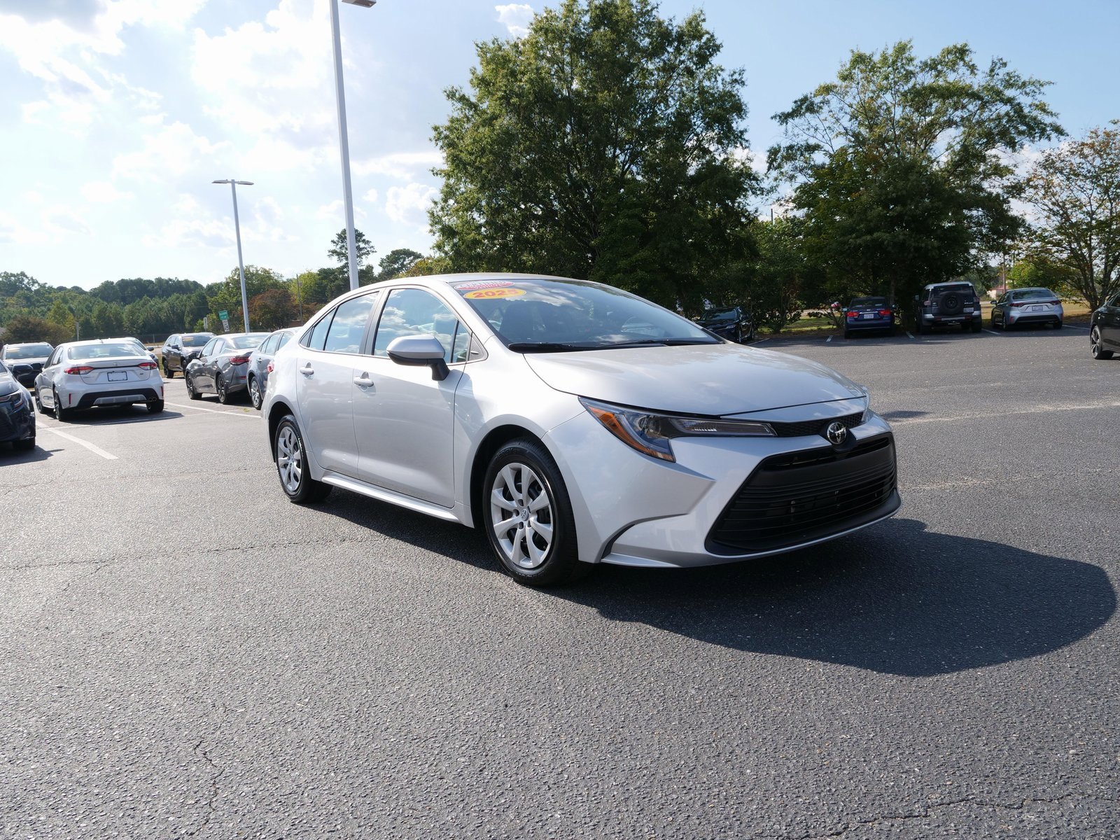 Used 2025 Toyota Corolla LE image 10