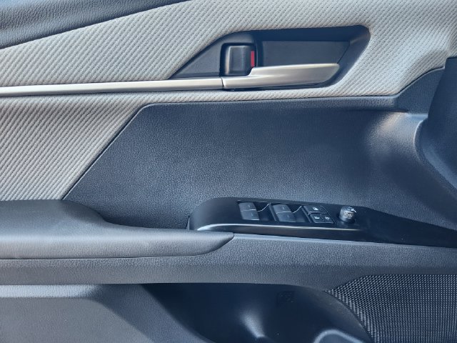 Used 2026 Toyota Camry SE w/ Convenience Package FWD image 24