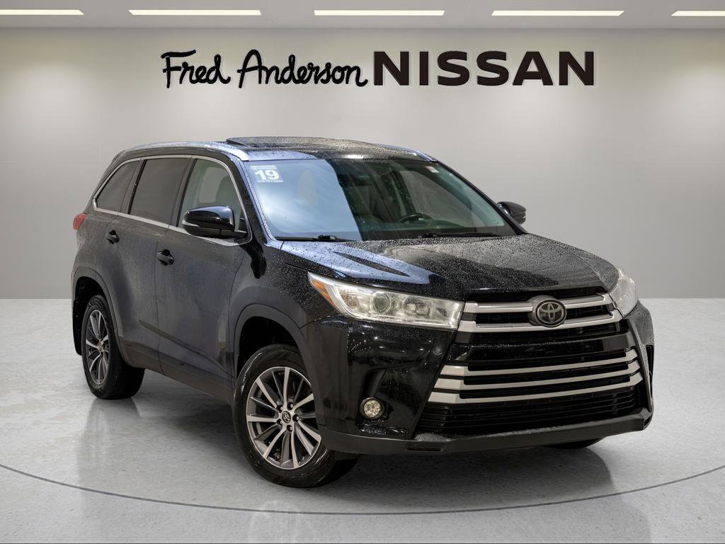 Used 2019 Toyota Highlander XLE