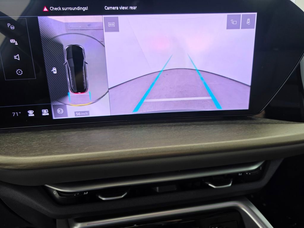 Used 2025 Audi Q5 Premium image 22