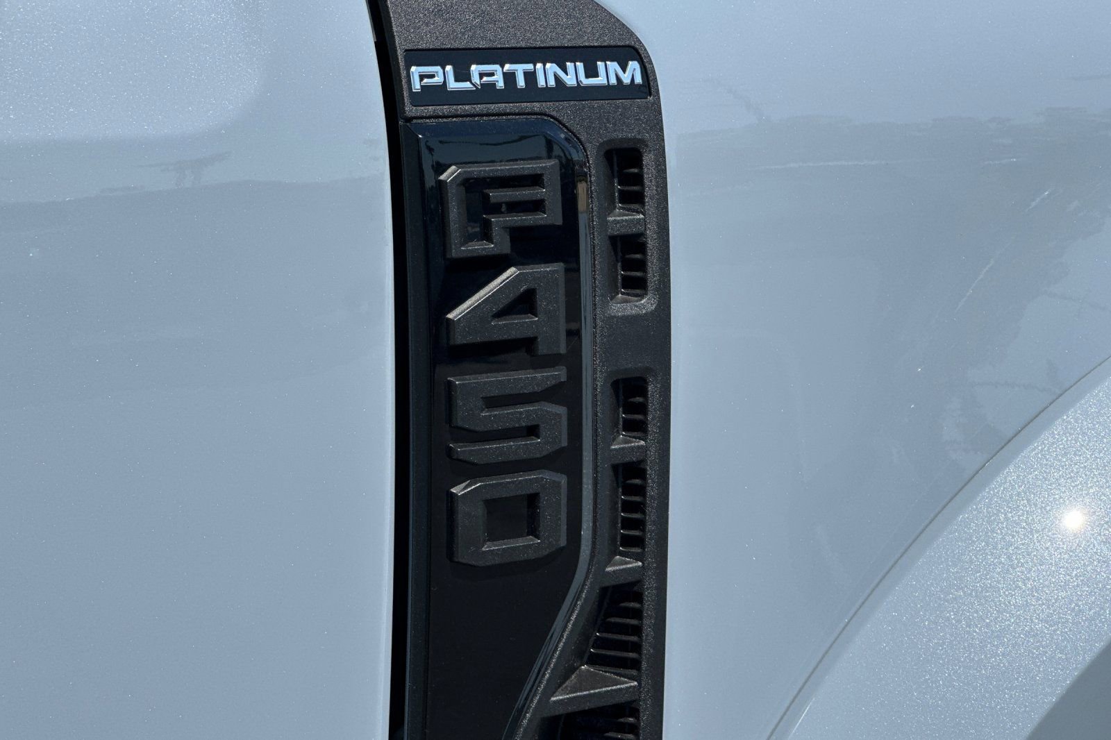 New 2026 Ford F450 Platinum w/ FX4 Off-Road Package image 26