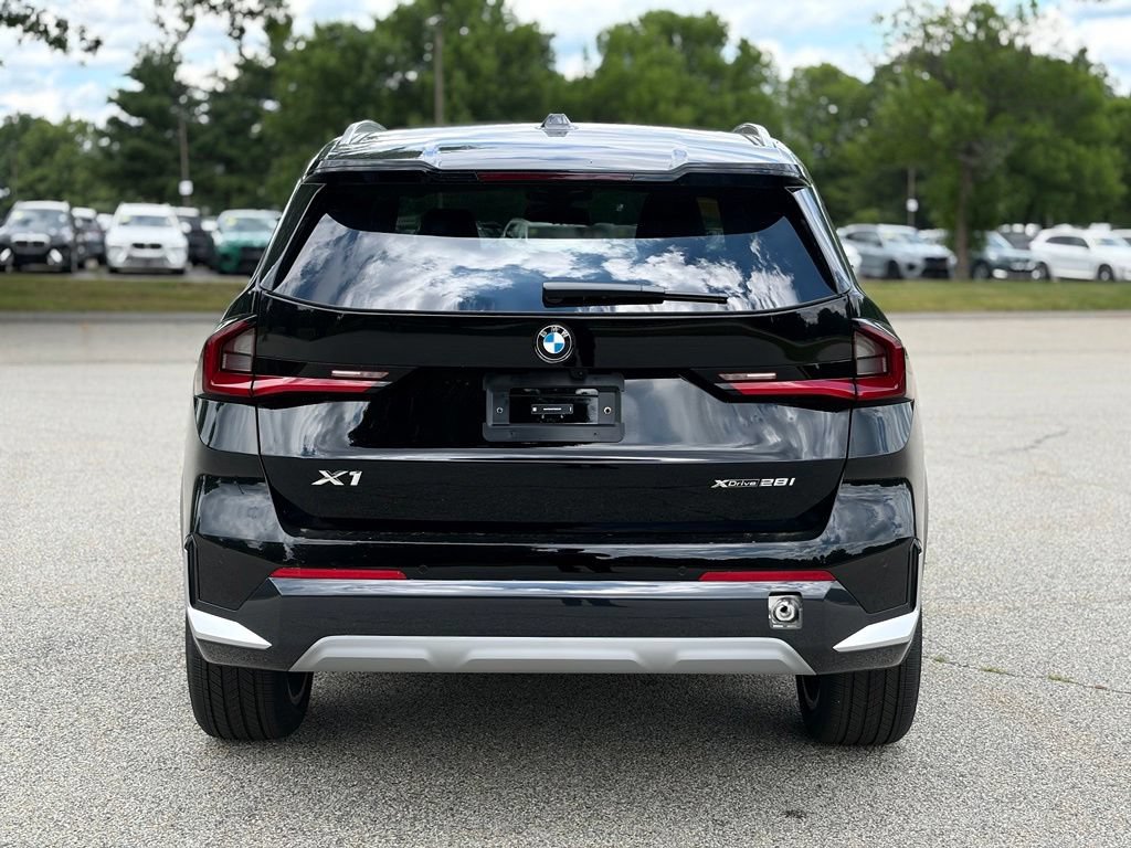 New 2026 BMW X1 xDrive28i w/ Technology Package AWD/4WD image 5