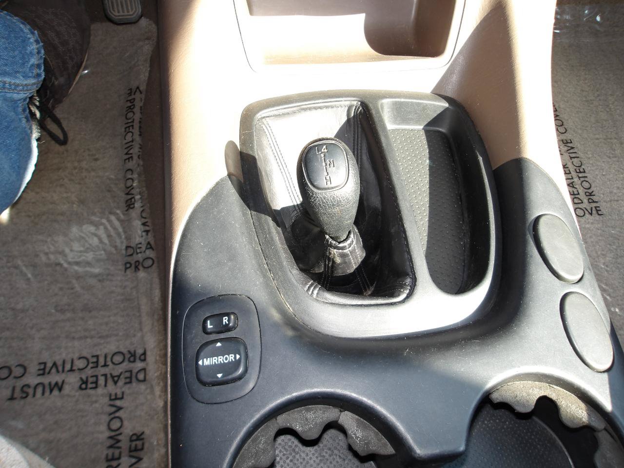 Used 2001 Toyota Sequoia SR5 AWD/4WD image 19