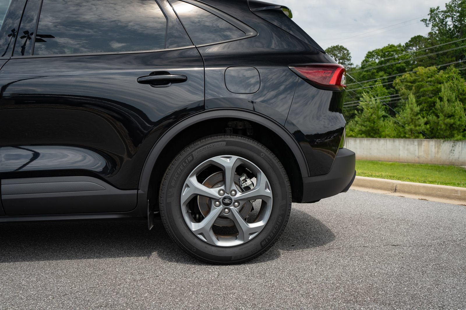 Used 2025 Ford Escape ST-Line AWD/4WD image 6