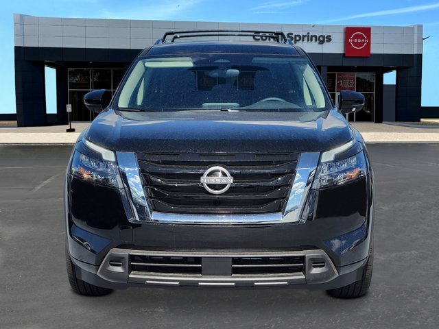 New 2025 Nissan Pathfinder SV image 8