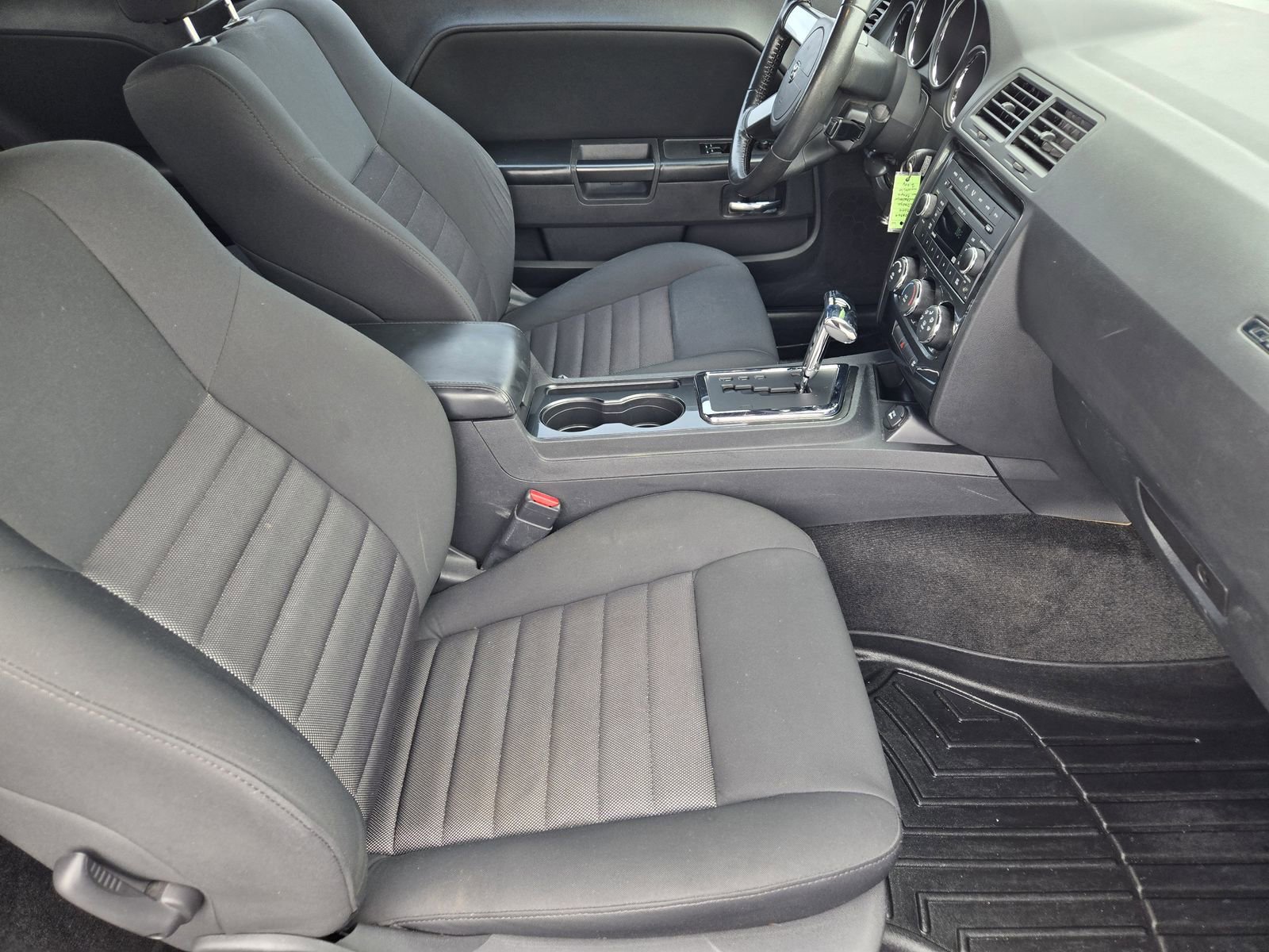 Used 2009 Dodge Challenger R/T RWD image 15