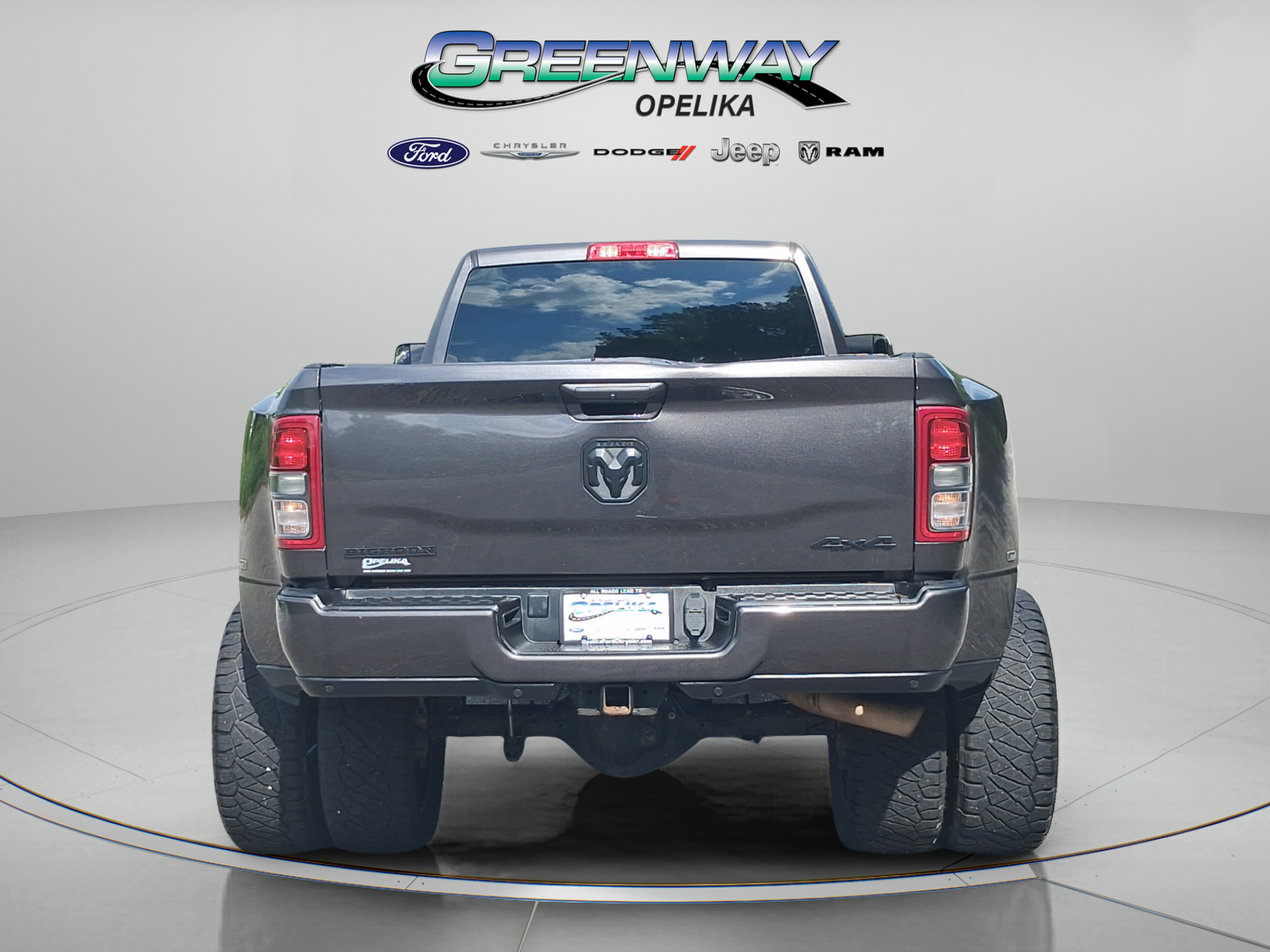Used 2022 RAM 3500 Big Horn w/ Night Edition AWD/4WD image 6