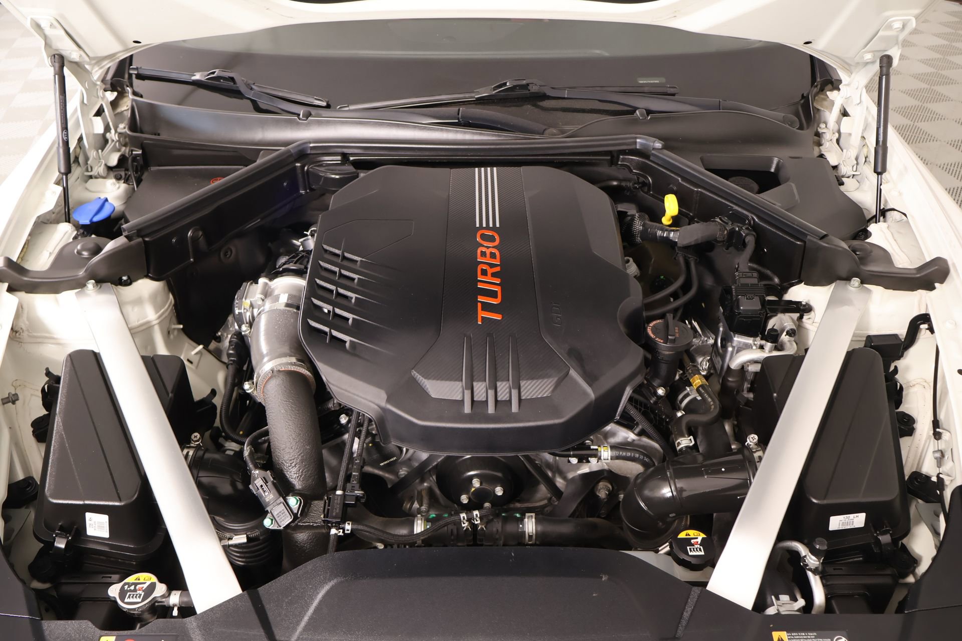 Used 2020 Kia Stinger GT1 RWD image 20