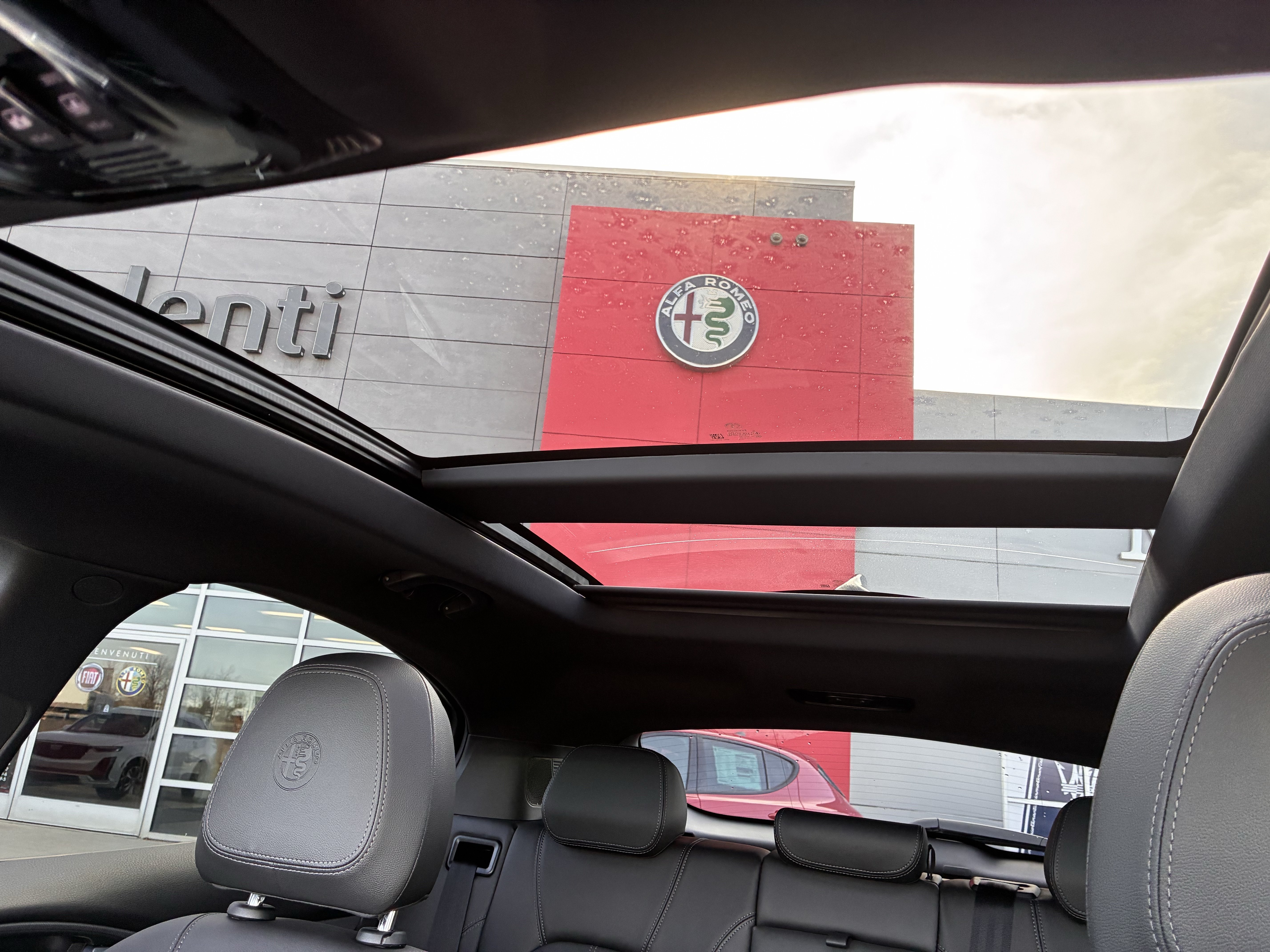 New 2025 Alfa Romeo Stelvio Sprint w/ Convenience Package AWD/4WD image 24