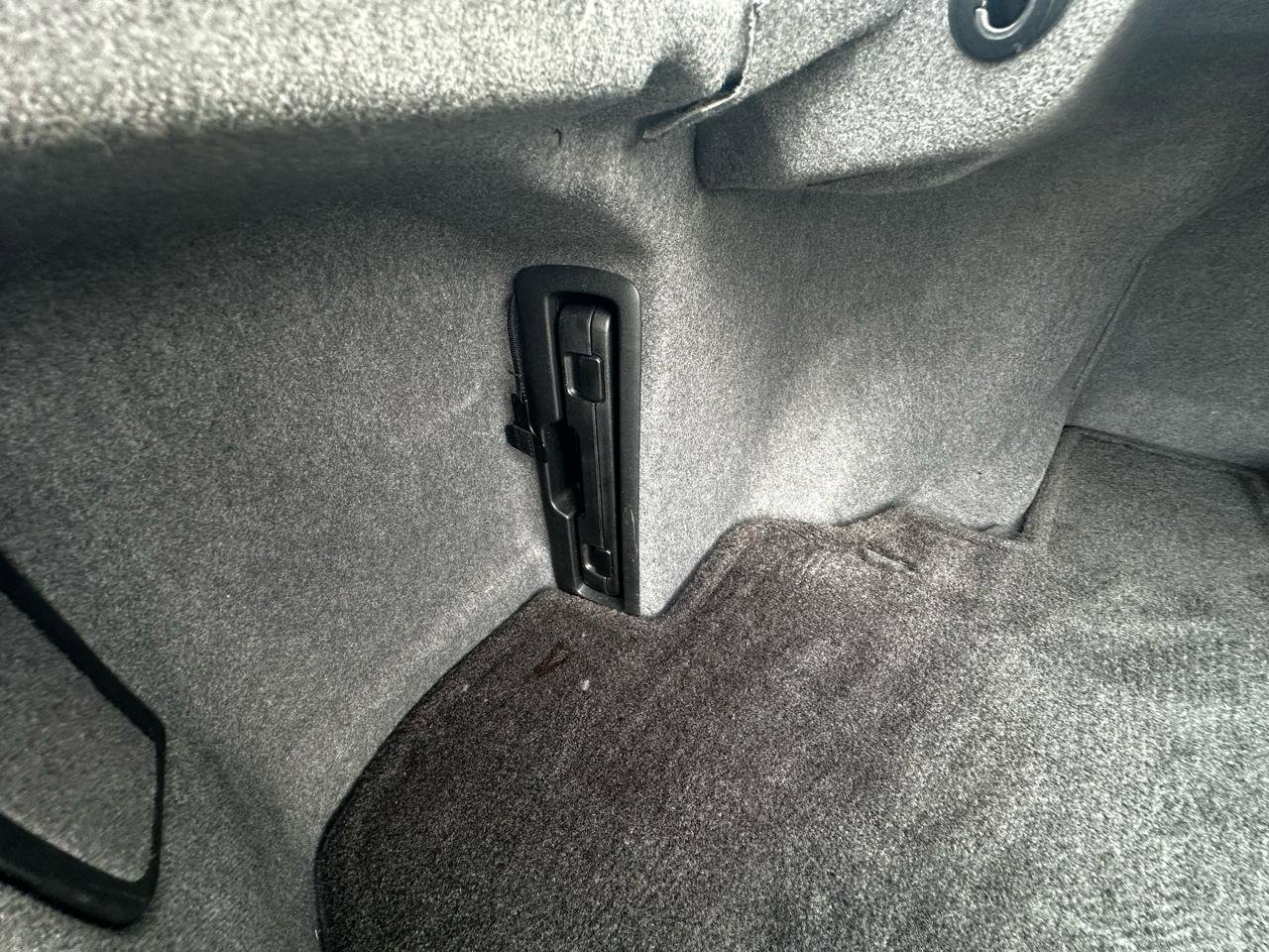 Used 2005 Lexus LS 430 image 35