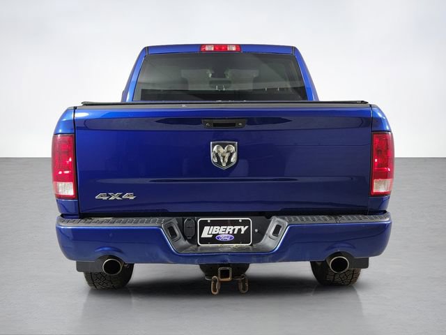 Used 2017 RAM 1500 Express w/ Express Value Package AWD/4WD image 4