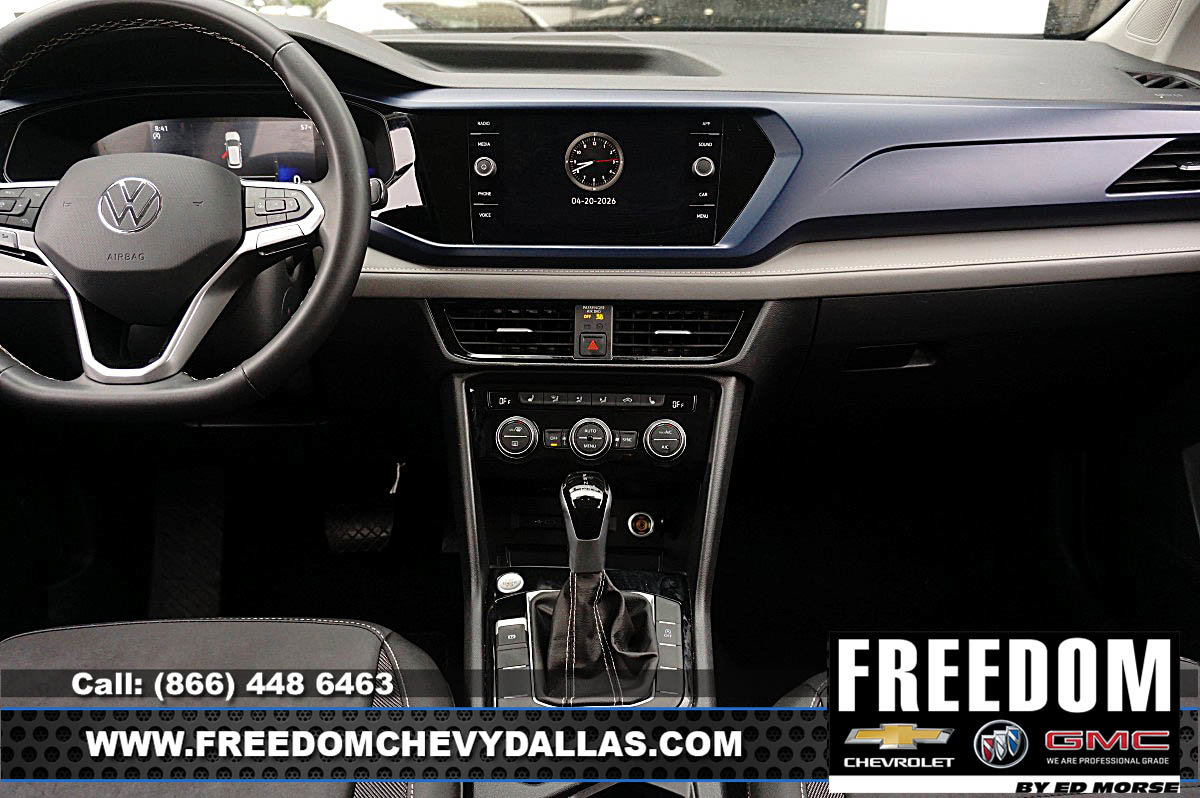 Used 2024 Volkswagen Taos SE FWD image 15