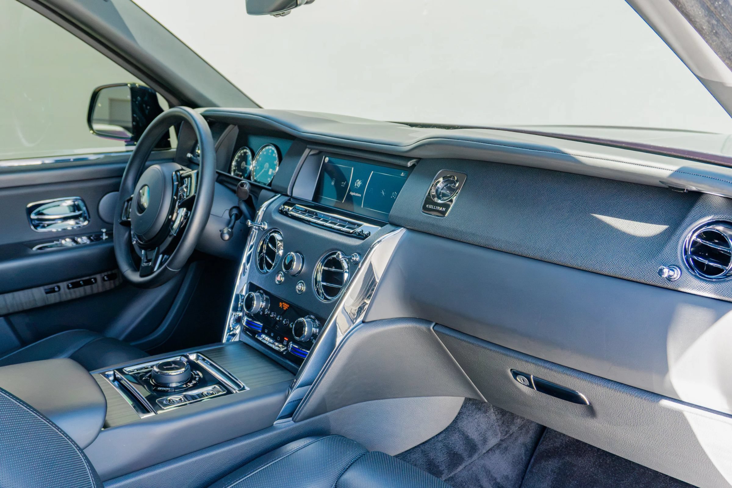 Used 2019 Rolls-Royce Cullinan AWD/4WD image 15