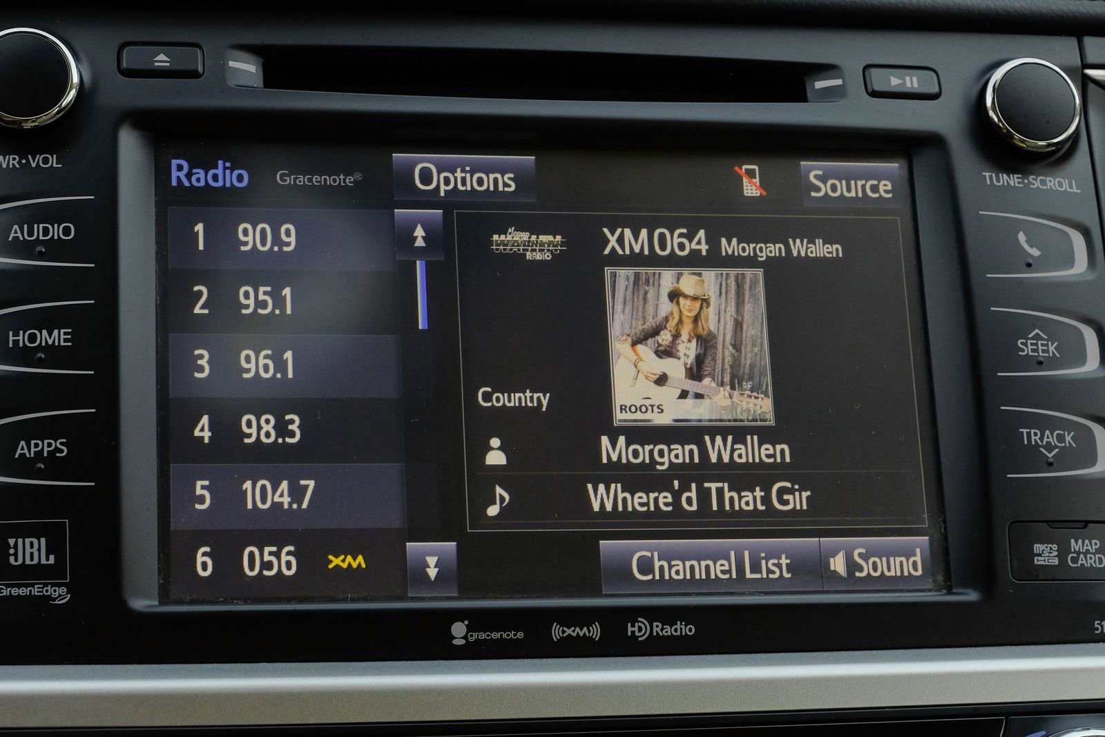 Used 2019 Toyota Highlander Limited FWD image 35