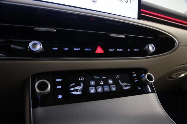 New 2027 Genesis GV70 2.5T Select AWD/4WD image 26