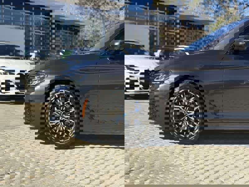 Used 2022 BMW 530i xDrive w/ Executive Package image 10