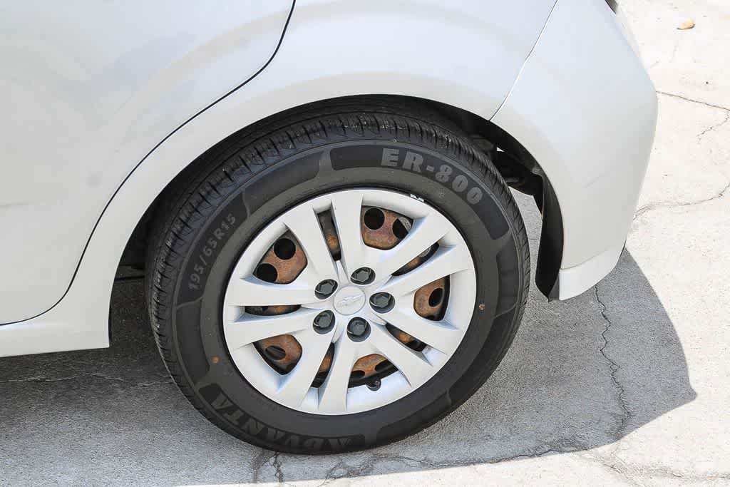 Used 2020 Chevrolet Sonic LT FWD image 6