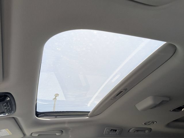 Certified 2026 Kia Carnival SX Prestige FWD image 19