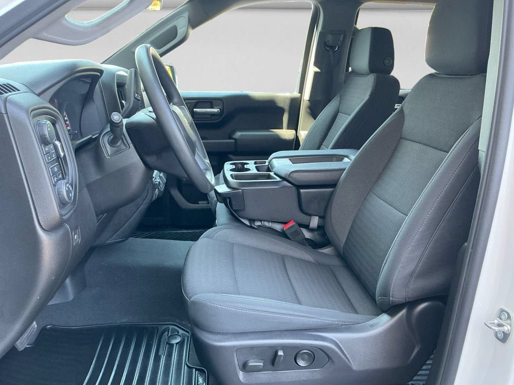 Used 2024 Chevrolet Silverado 1500 Custom AWD/4WD image 10