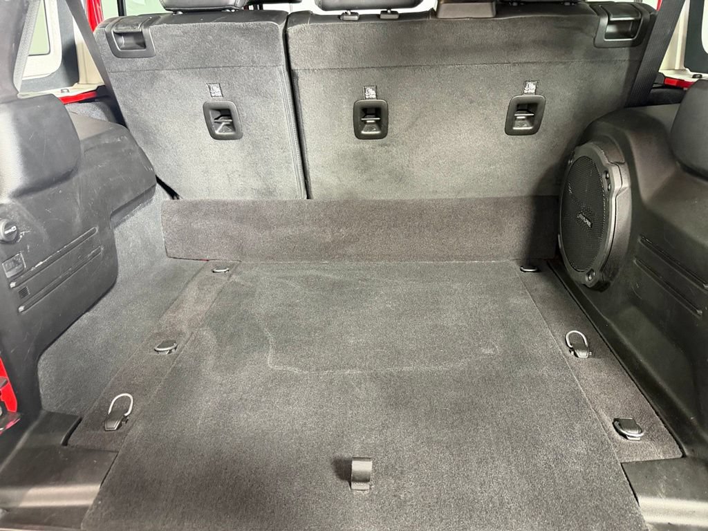 Used 2024 Jeep Wrangler Unlimited Rubicon 4xe AWD/4WD image 36