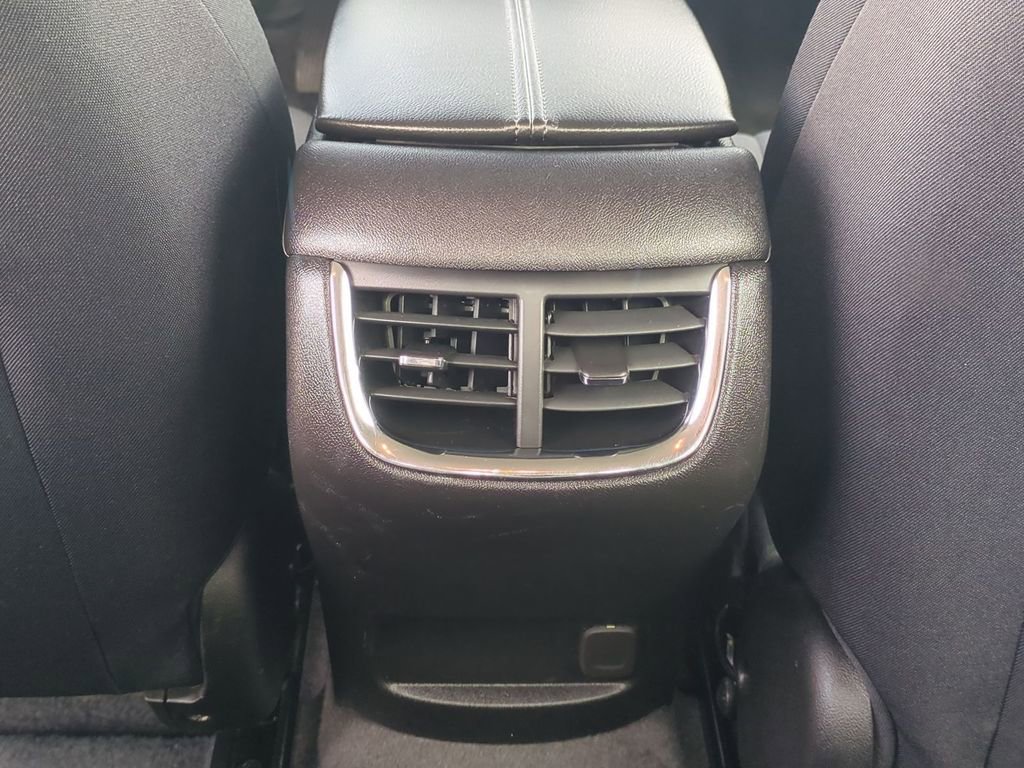 Used 2024 Chevrolet Malibu LT FWD image 29