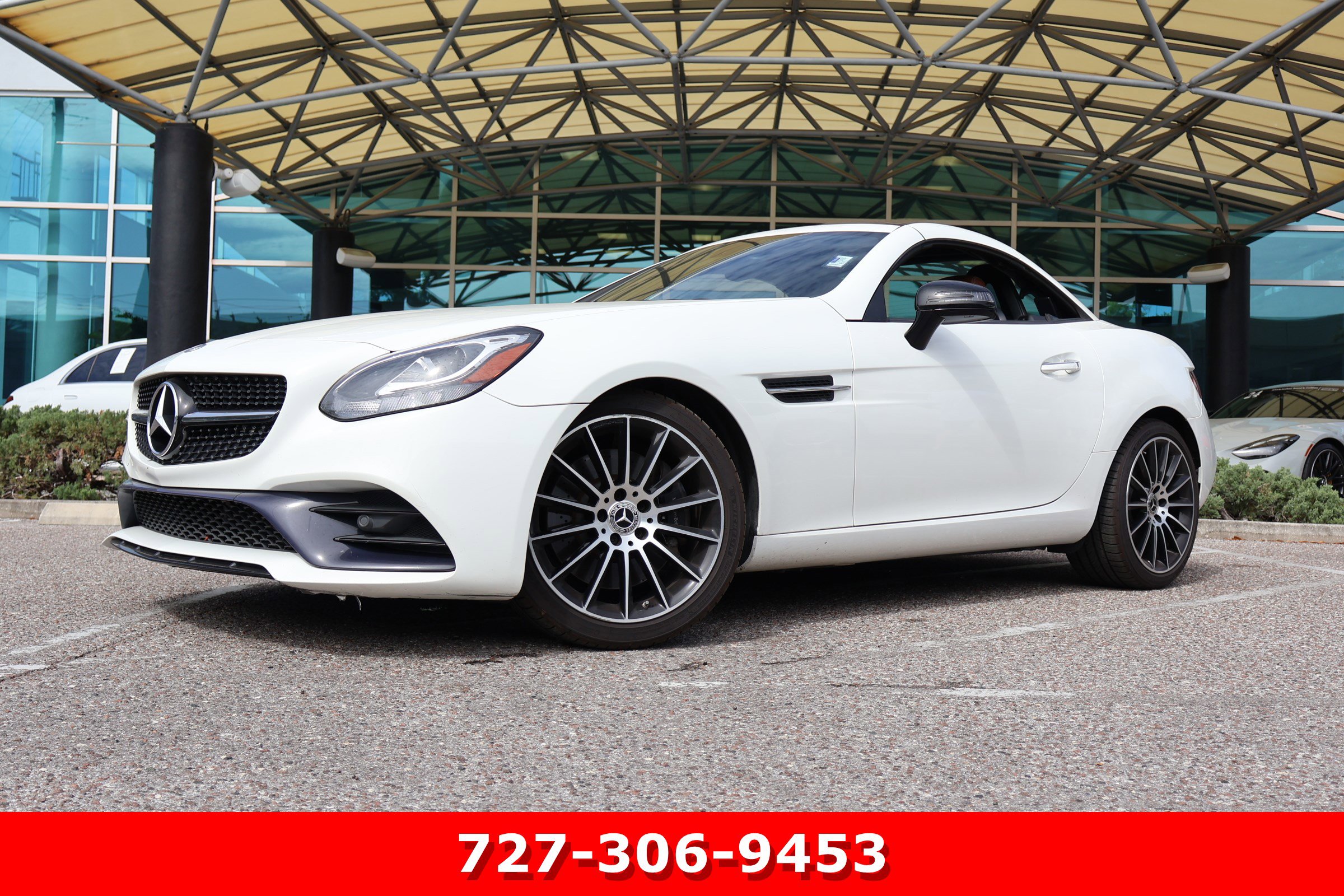 Used 2018 Mercedes-Benz SLC 300 image 1