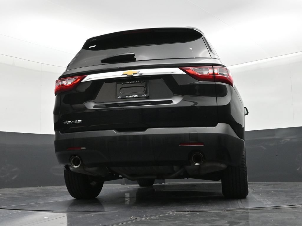 Used 2021 Chevrolet Traverse LS FWD image 23