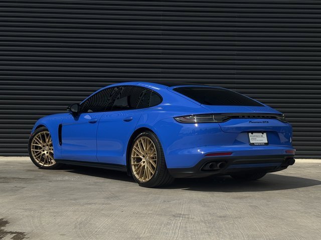 Used 2023 Porsche Panamera GTS image 3