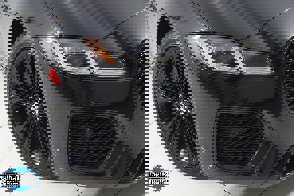 Used 2024 Jaguar XF R-Dynamic SE image 19