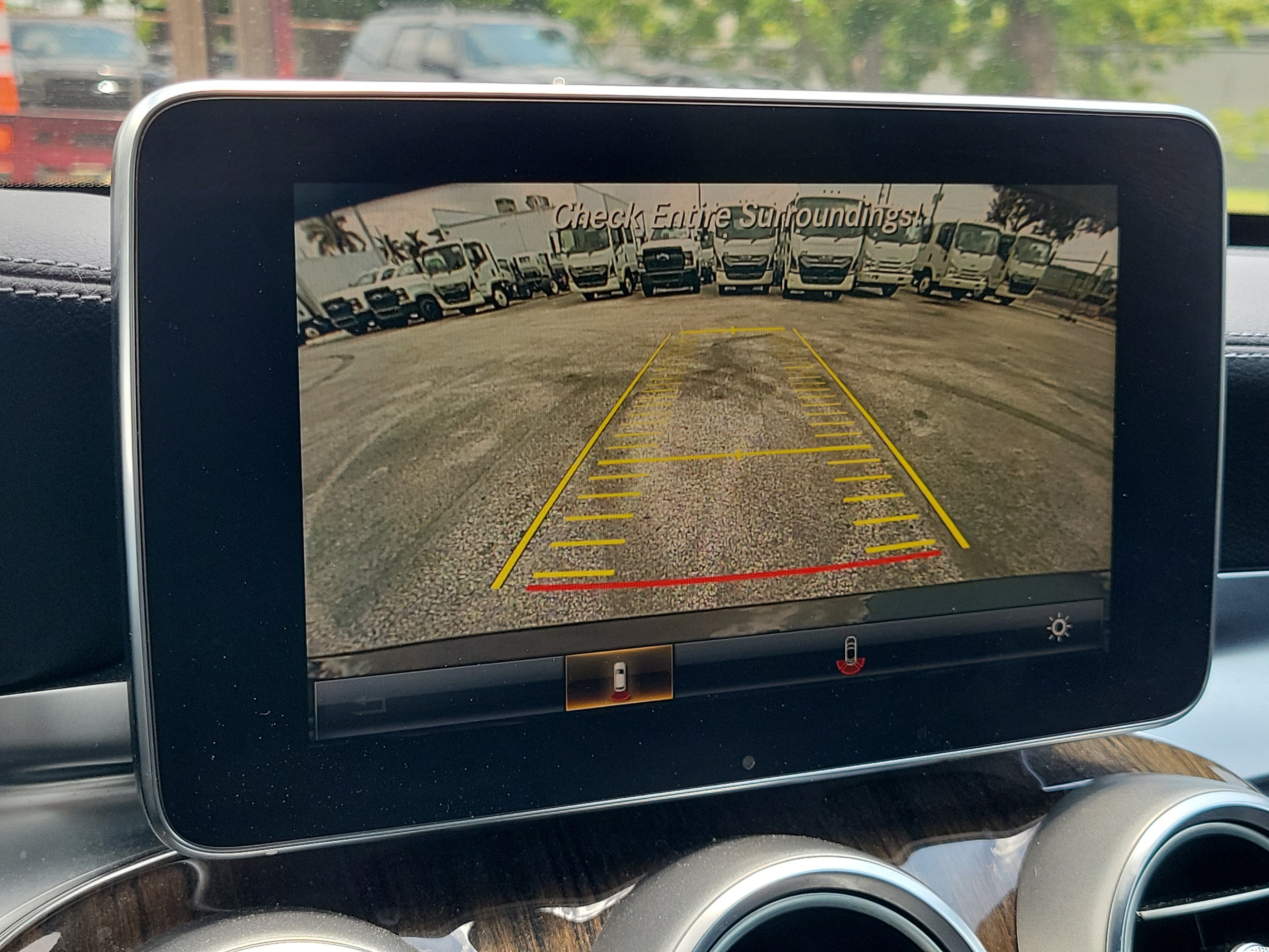 Used 2016 Mercedes-Benz C 300 4MATIC Sedan w/ Multimedia Package image 27