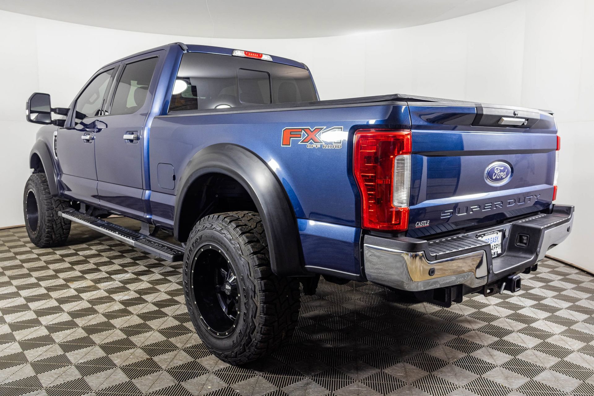 Used 2018 Ford F250 Lariat w/ Chrome Package image 19